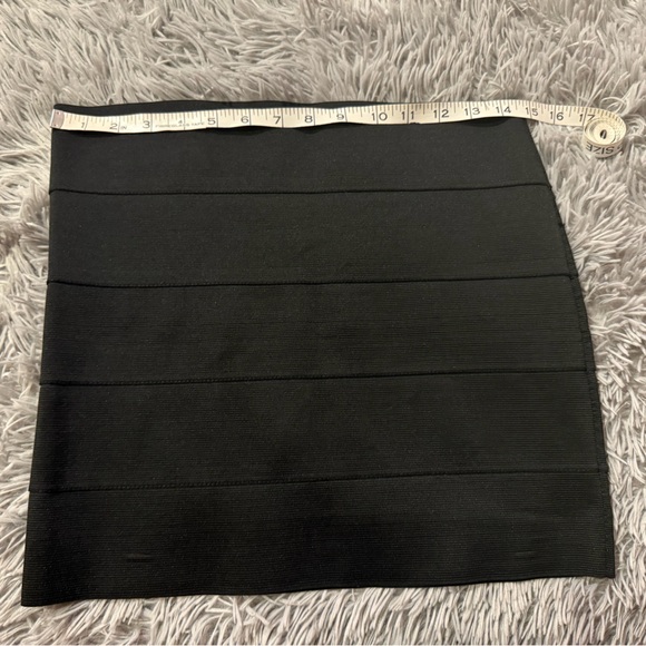URBAN BEHAVIOR, Black Bodycon Mini Skirt, Size M. - Picture 5 of 5